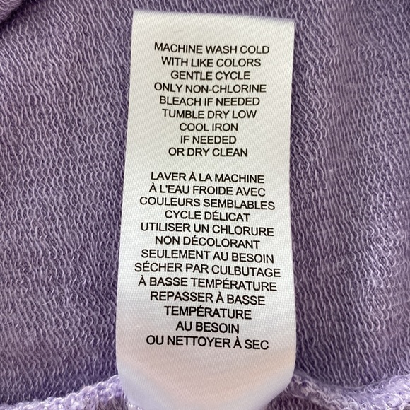 NEW Tahari lilac tee rolled sleeves scoop neck Softest cozy material Small
C - Picture 8 of 8